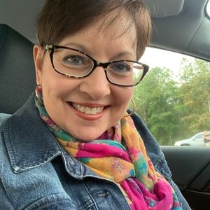 Meet your Posher, Paula